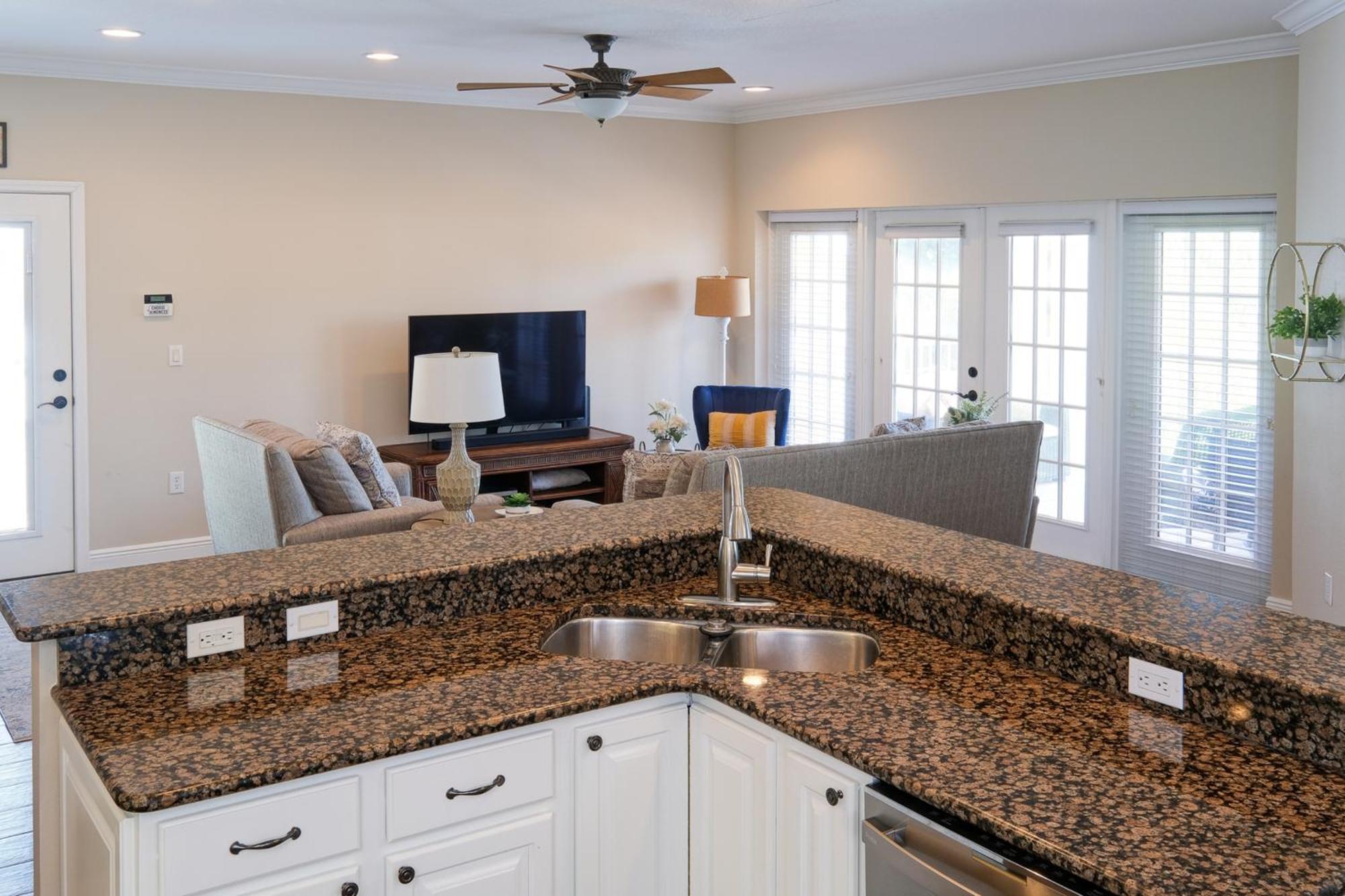 Appartement Hibiscus Hideaway Walk To Historic Bridge St Bradenton Beach